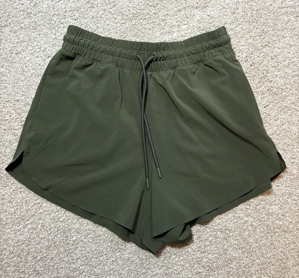 Athleta Womens Athletic Shorts XS Olive Green Drawstring Pockets EUC
